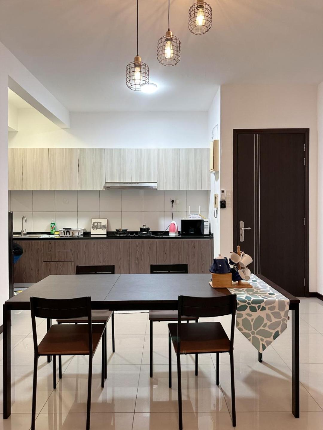 Apartment Molek Regency By Jc *