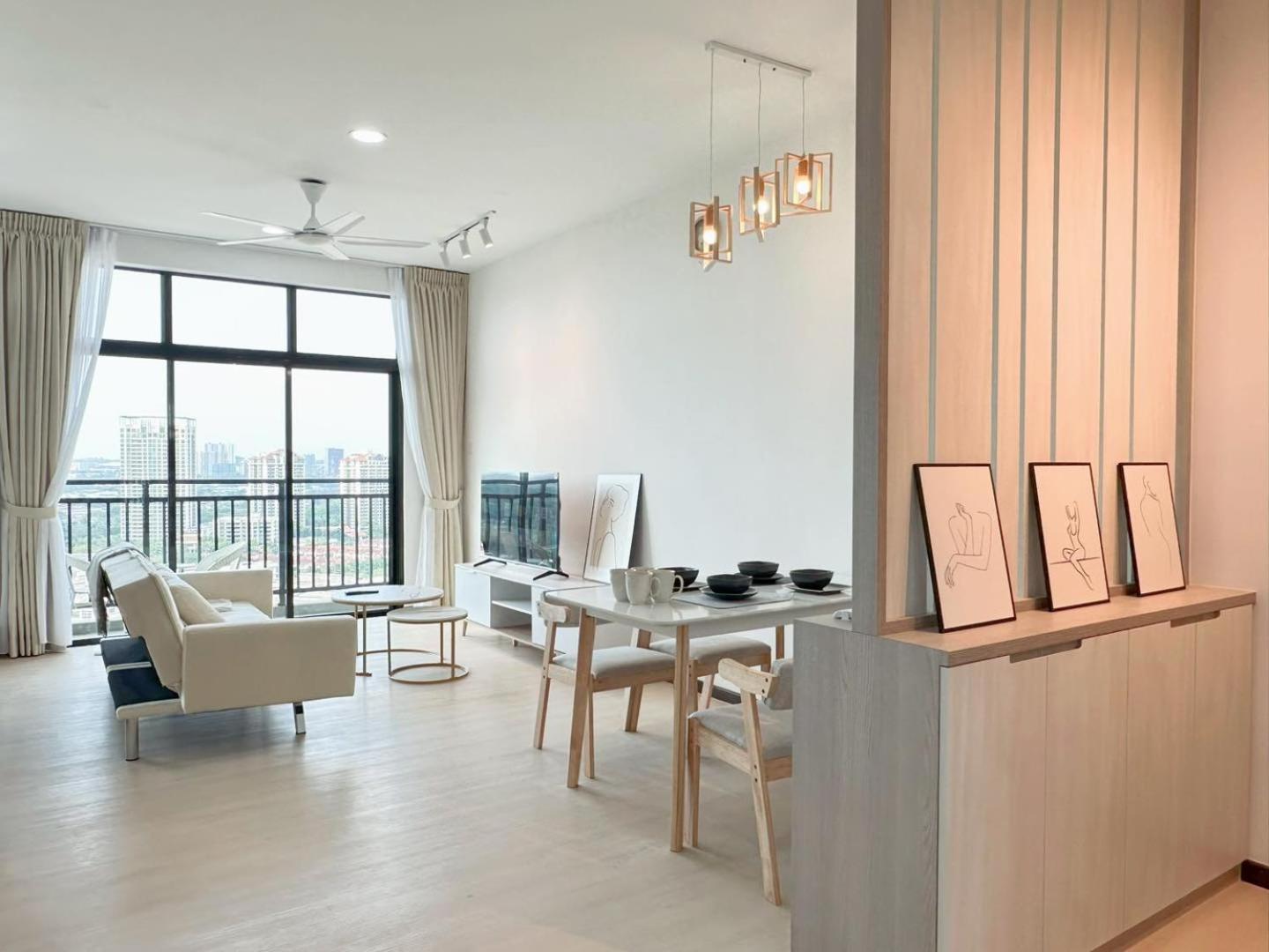 Apartment Molek Regency By Jc *