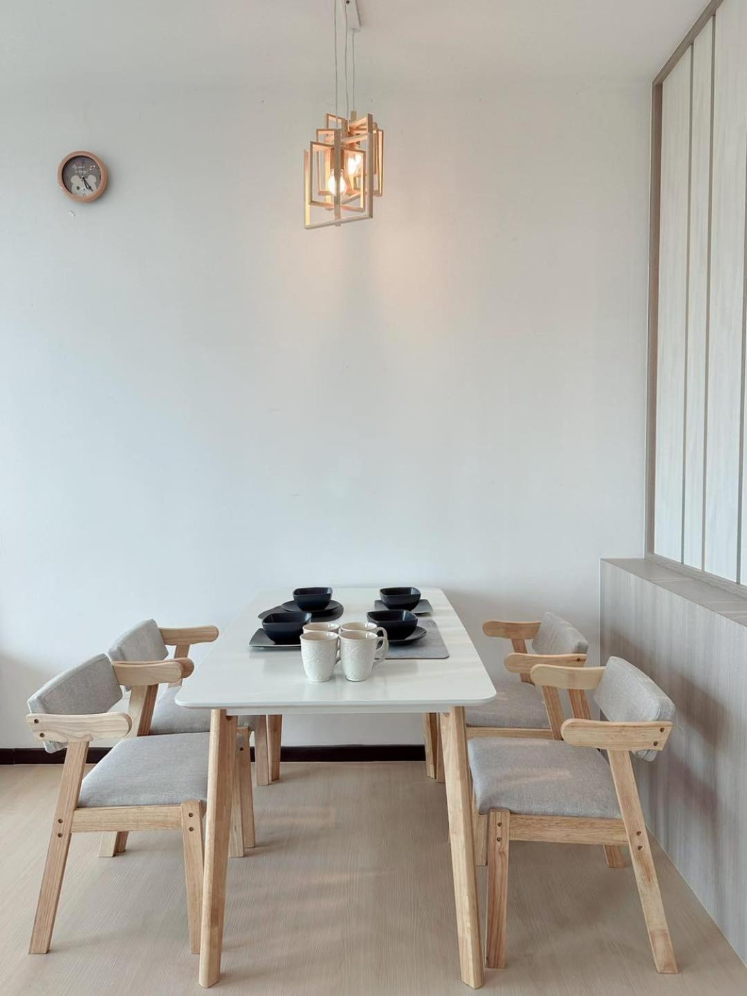 Apartment Molek Regency By Jc *